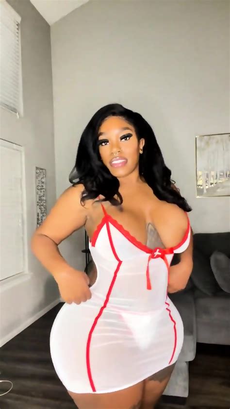 HS Juicy Clapping That Phat Ass