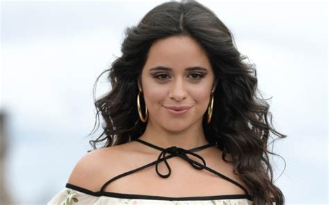 Camila Cabello Sufre Un ‘accidente De Vestuario Y Queda Grabado “espero No Hayan Visto Un Pezón”