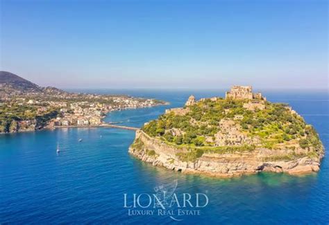 Stunning Villa With Access To The Sea In Ischia | Lionard