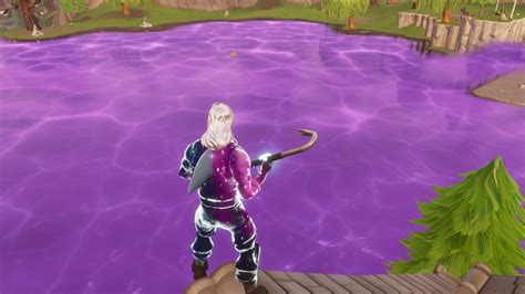 THE CUBE IS MOVING INTO LOOT LAKE FOR FINAL EVENT NOW Fortnite Battle