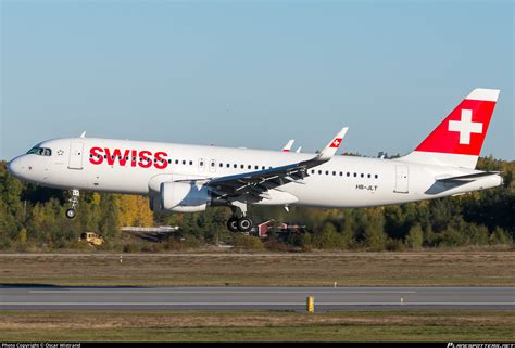 HB JLT Swiss Airbus A320 214 WL Photo By Oscar Wistrand ID 416853