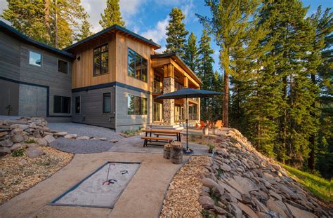 5 over-the-top Lake Tahoe rentals you should book for a luxury vacation