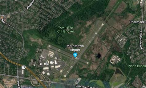 Small plane goes off runway at Morristown Airport - nj.com