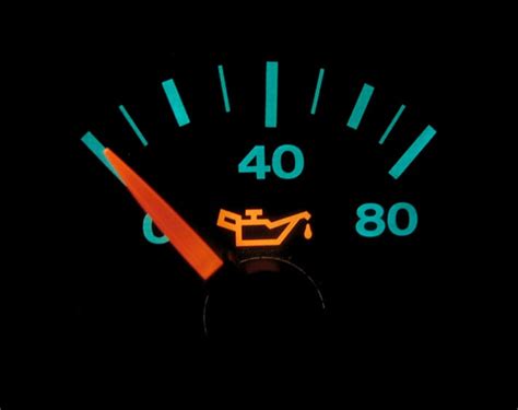 Low Engine Oil Pressure Warning Light