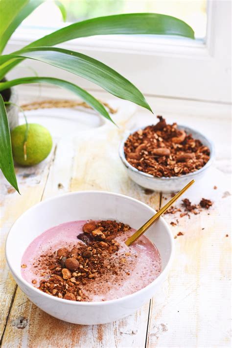 Aardbei Smoothie Bowl Ontbijt Recept Healthy Wanderlust