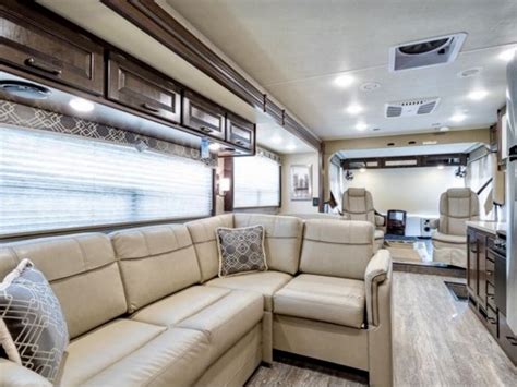 Thor Motor Coach Hurricane M Good Sam Rv Rentals