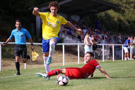 Football Match Au Sommet Pour Le Targon Soulignac Fc