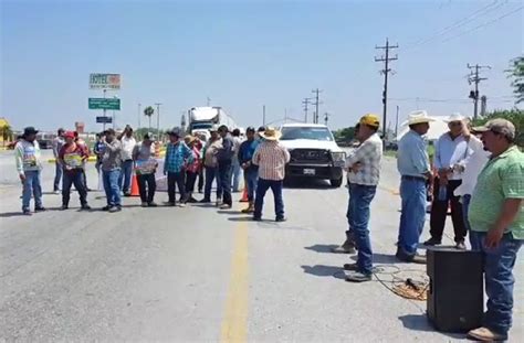 Bloquean Agricultores De Tamaulipas Carretera Federal En San Fernando