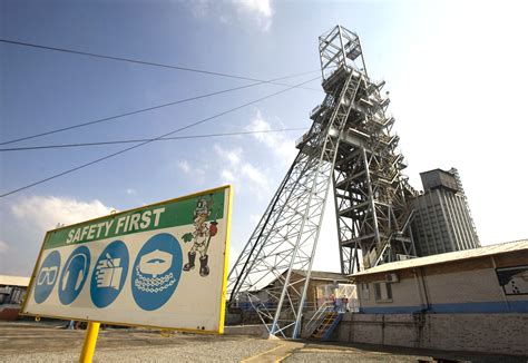 Sibanye Says Platinum Mine Shaft Shut Until Official Probe Bloomberg