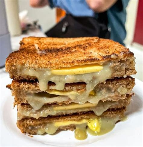 find   kaya toast  singapore