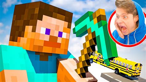 STEVE GIGANTE DI MINECRAFT CONTRO AUTO SU TEARDOWN YouTube