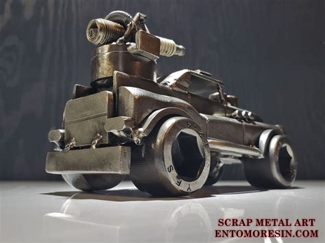 ARMORED PICKUP TRUCK SCRAP METAL ART