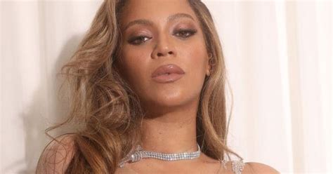 Il Nude Look Di Beyonc Manda In Tilt I Social R