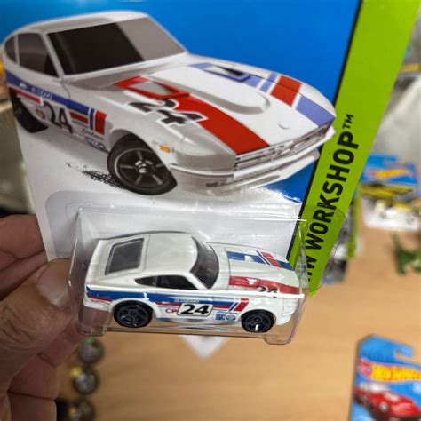 Yahoo オークション ホットウィール Hot Wheels フェアレディZ 台