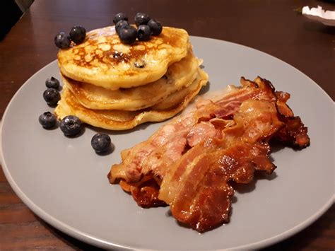 I Ate Blueberry Pancakes With Crispy Black Bacon Blueberry Pancakes