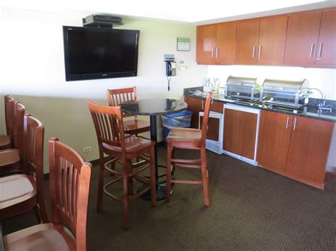 Wrigley Field Suites and Premium Seats