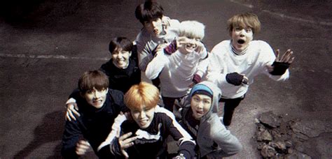 Bts Dna Ark S Ya Billboard Hot Listesine Girdi Btshot Etiketi Twitter Da D Nya