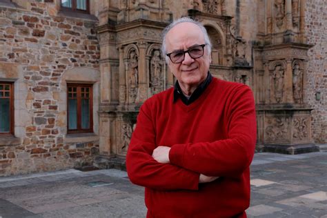 O Sociologo Boaventura De Sousa Defende Que Os Direitos Humanos