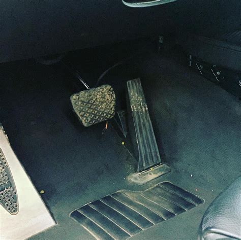Походный вольтметр в машину — BMW 7 series (E38), 4,4 л, 1998 года ...