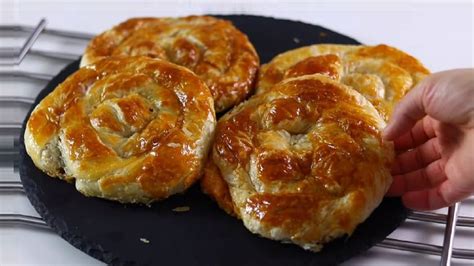 3 Malzemeden En Kolay El Açması Börek Tarifi Renkli Hobi