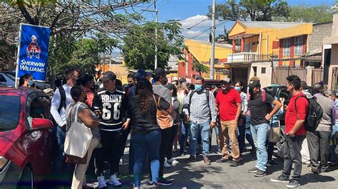 Docentes Interinos Que Ganaron Concursos Denuncian Tortuguismo En