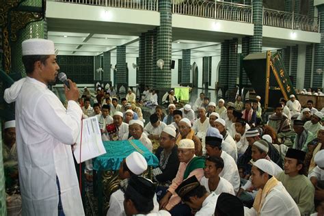 Tradisi Unik Isra Miraj Di Indonesia Rekomendasi Traveling Budaya