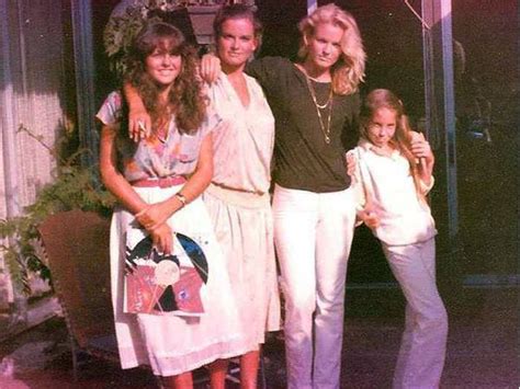 Tanya Brown Nicole Brown Simpson Sisters Story Of Loss Grief