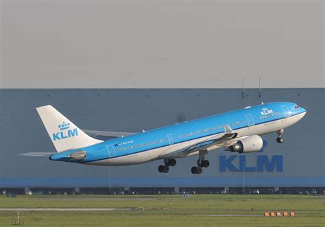 KLM Royal Dutch Airlines is 100 years old today - The Points Guy