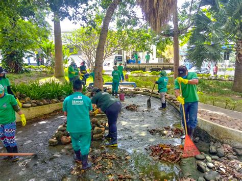 Secretaria Municipal De Meio Ambiente Faz Limpeza Dos Lagos Da Praça