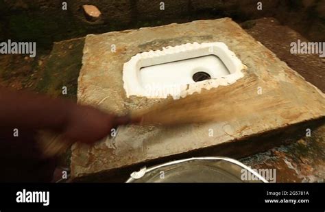 Latrine Africa Stock Videos And Footage Hd And 4k Video Clips Alamy