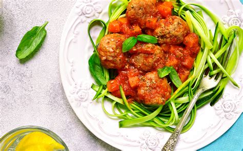 Turkey Meatballs With Marinara Over Zucchini Noodles Chews Wisely Alabama