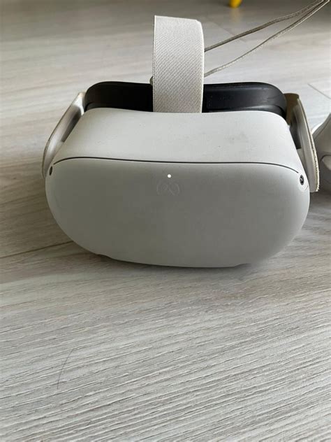 VR очки Oculus Quest 2 срочно: 70 000 тг. - Аксессуары Алматы на Olx