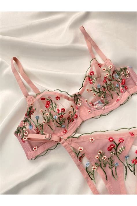 ARONA Sirius Lingerie Arona Pembe Renkli Papatya Nakış İşlemeli Dantelli Balenli Tanga Bralet