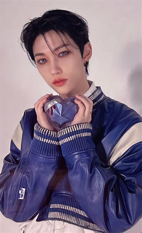 Stray Kids Felix photocard scan in 2022 | Felix stray kids, Savage kids ...
