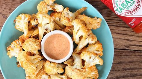 Spicy Cauliflower Bites With Sriracha Dipping Sauce Tabasco® Recipes