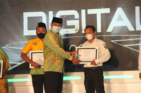 Anugerah Inovasi Madrasah Digital Jawa Timur Tahun