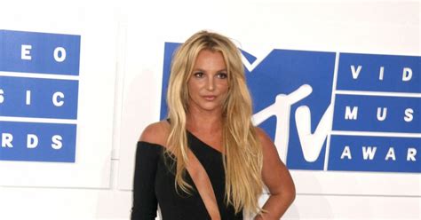 Britney Spears Photocall Des MTV Video Music Awards 2016 Au Madison