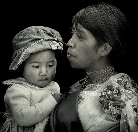 Mère Et Enfant Des Andes Portrait En Noir Et Blanc « Photographie D