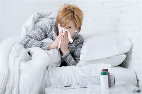 Cold vs. Allergies: What’s the Difference? - University Health News