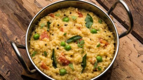 Borsha Khichuri বাইরের অসহ্য বর্ষায় বাড়িতেই চালে ডালে বানিয়ে নিন