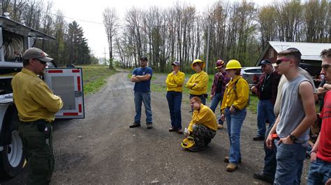 PHOTOS: Students Take Part in Wildland Firefighter Training – GantNews.com