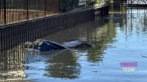 Alluvione A Campi Bisenzio Salvataggio Gruppo Rafting