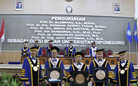 Fakultas Sains Dan Matematika Undip Tambah Tiga Guru Besar