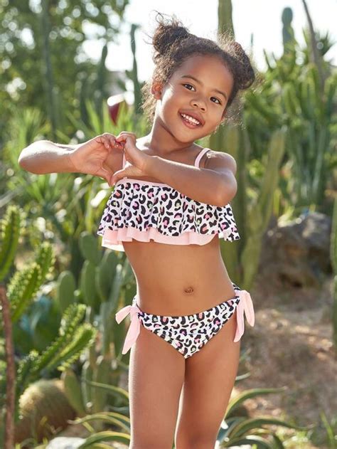 Chica Preadolescente Ba Ador Bikini Con Estampado De Leopardo Ribete