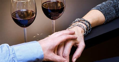 Vanligare Att Kvinnor Har Sex Fast De Inte Vill Svt Nyheter