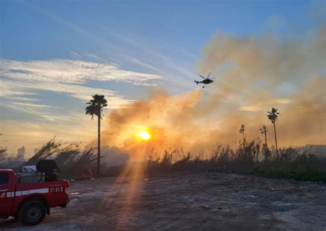 Incendio A Siracusa Ci Sono Diversi Focolai Indagini Anche Su Pista