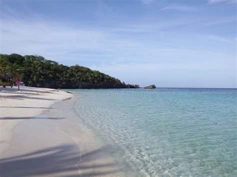 Beautiful Roatan Beach Stock Photo - Image: 43701369