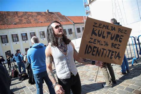 Eti Ko Povjerenstvo Ugled Adu Je Naru En Redatelj Kurspahi I