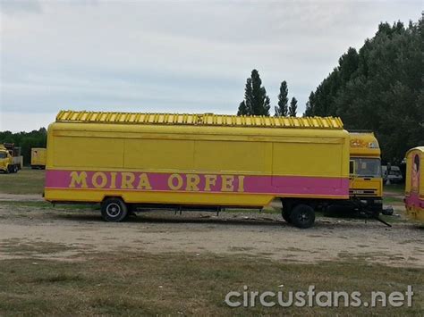 Circo Moira Orfei Nones Orfei Le Foto Degli Esterni A Bibione