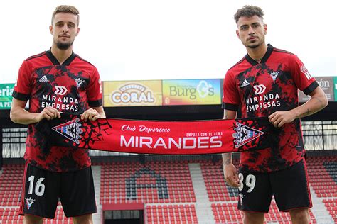 Fichajes Mirand S Sergio Moreno Y Genaro P Lvora Y Polivalencia Para